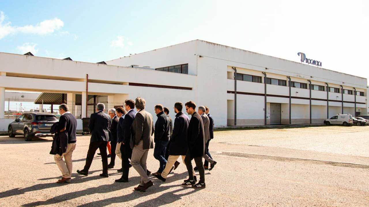 Vila Real de Santo António quer afirmar a Economia Azul com plano conjunto entre Governo e sector do mar para captar investimento e qualificar emprego.