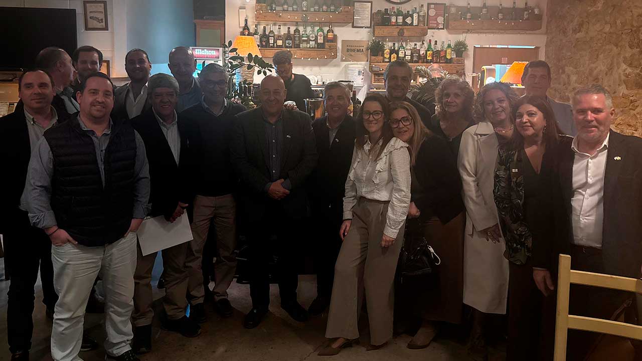 Álvaro Viegas tomou posse como presidente do PSD de Olhão e anunciou reorganização interna do partido e maior proximidade à população do concelho.