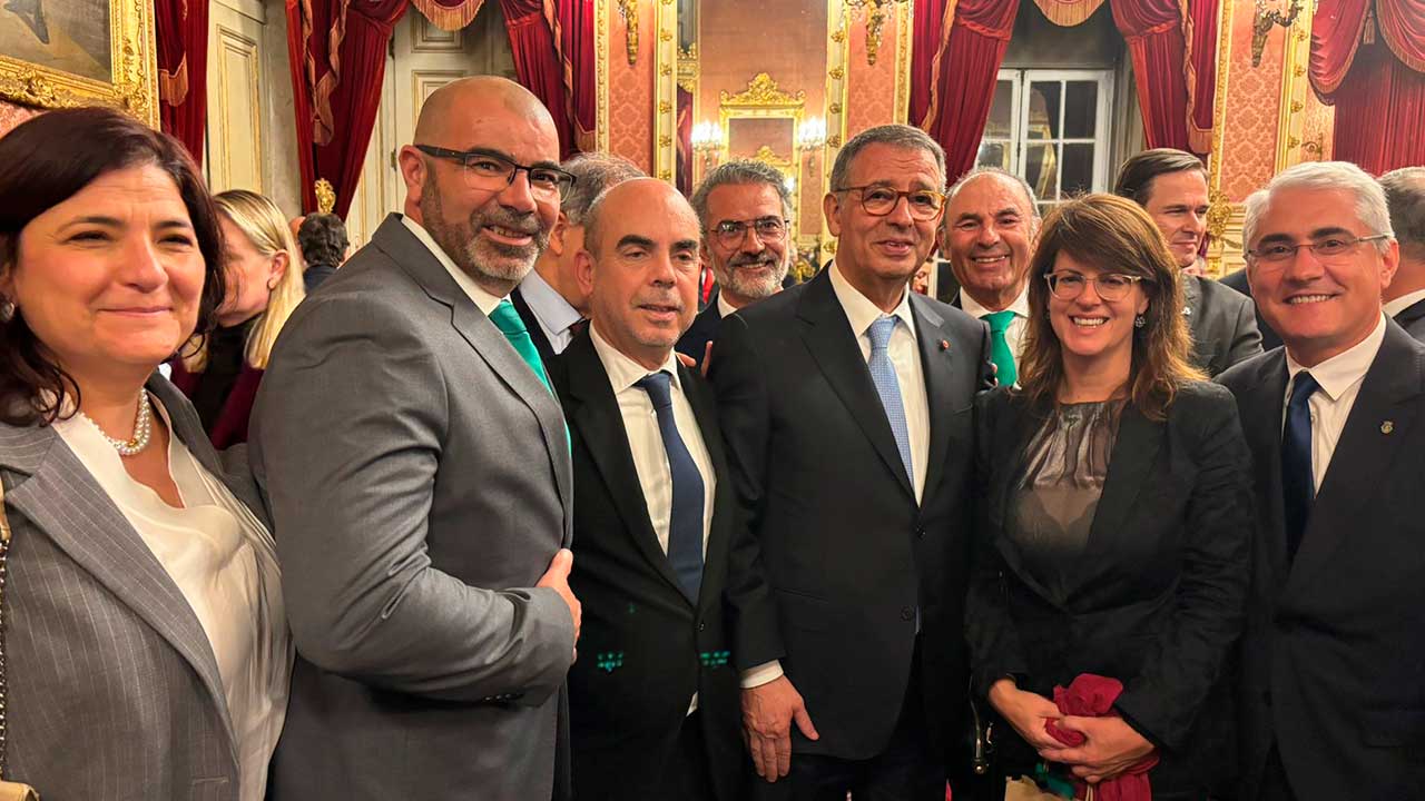 São Brás de Alportel esteve na tomada de posse de António José Seguro, a 9 de março, no Palácio da Ajuda, onde entregou documento histórico do concelho.