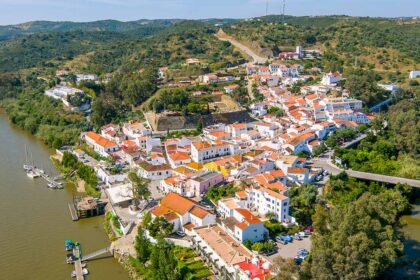 Projeto da ponte entre Alcoutim e Sanlúcar enfrenta novas exigências ambientais do lado espanhol.