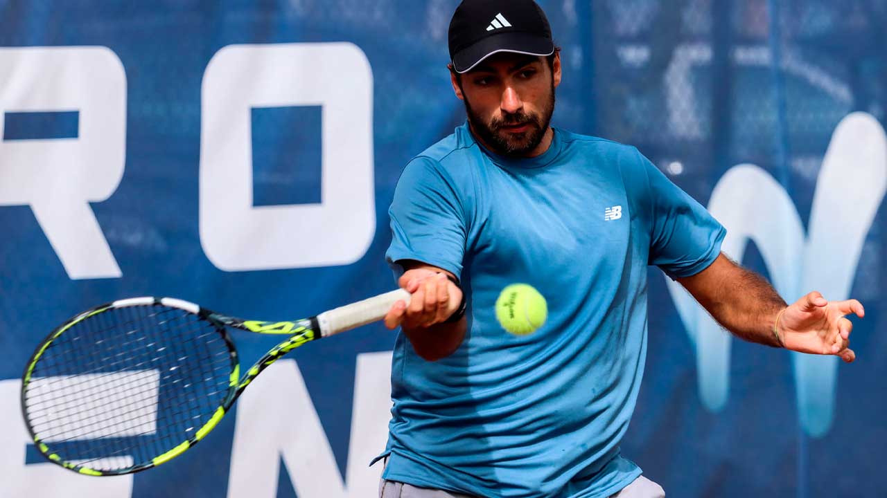 Quatro portugueses foram eliminados no Faro Open, enquanto o campeão nacional Tiago Torres prepara a estreia no torneio de ténis em Faro.