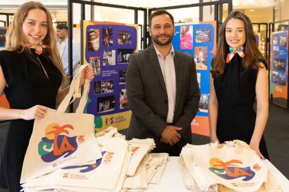 Forum Algarve, em Faro, celebra 25 anos com nova identidade numa campanha que destaca rostos da região e reforça ligação à comunidade.