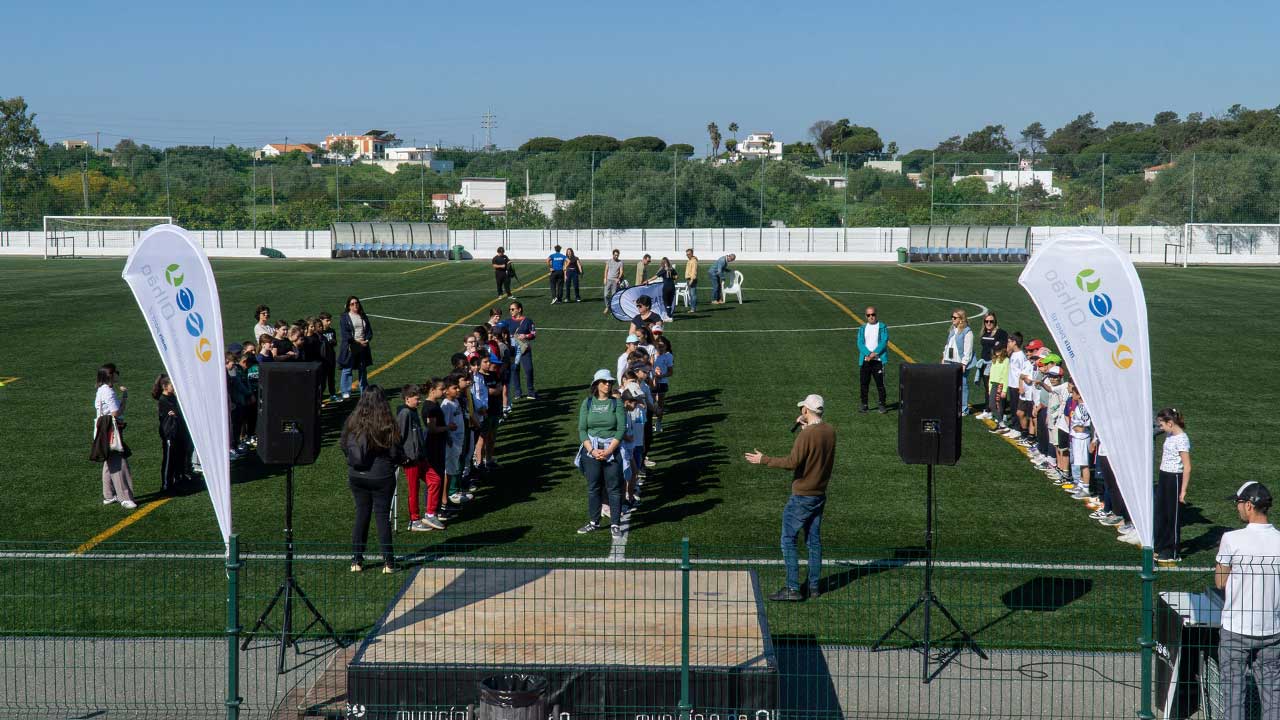 Final dos Jogos de Quelfes 2026 reúne 56 turmas em Olhão com provas de desporto e cultura, juntando jovens do Algarve, Alentejo e Espanha.