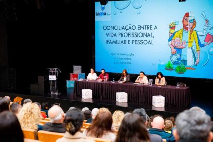 Equilíbrio entre trabalho e família esteve em foco em Lagoa, com sessões para trabalhadores e escolas do concelho.