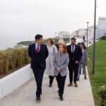 Ministra do Ambiente visitou Albufeira para avaliar danos das tempestades nas arribas e nas praias Maria Luísa e do Peneco.