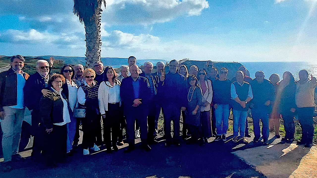 PSD elege novos órgãos em Aljezur após 15 anos sem concelhia, com tomada de posse da nova estrutura e regresso do partido ao concelho.