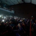 Pedro Abrunhosa encheu o Auditório Municipal Maria Barroso, em Olhão, com concerto que assinalou o 17.º aniversário do equipamento cultural.