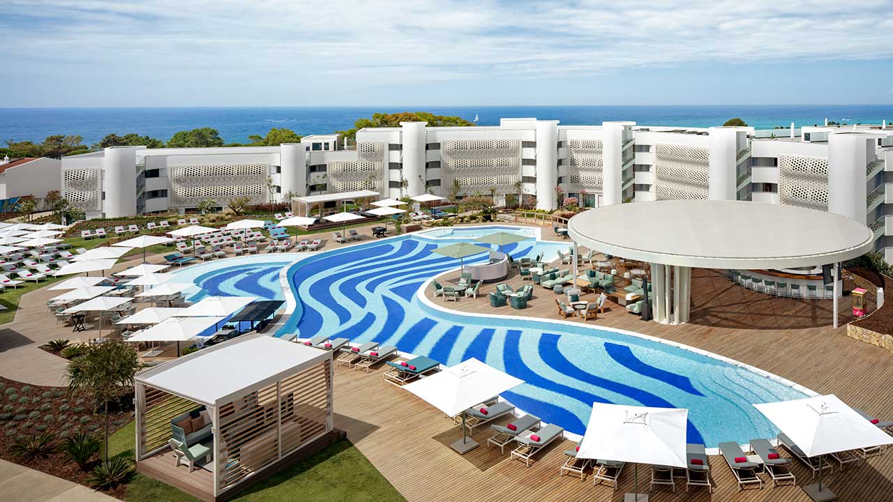 W Algarve está nomeado para dois prémios internacionais de turismo, incluindo distinções dos Condé Nast Traveler e da «¡HOLA! Viajes».