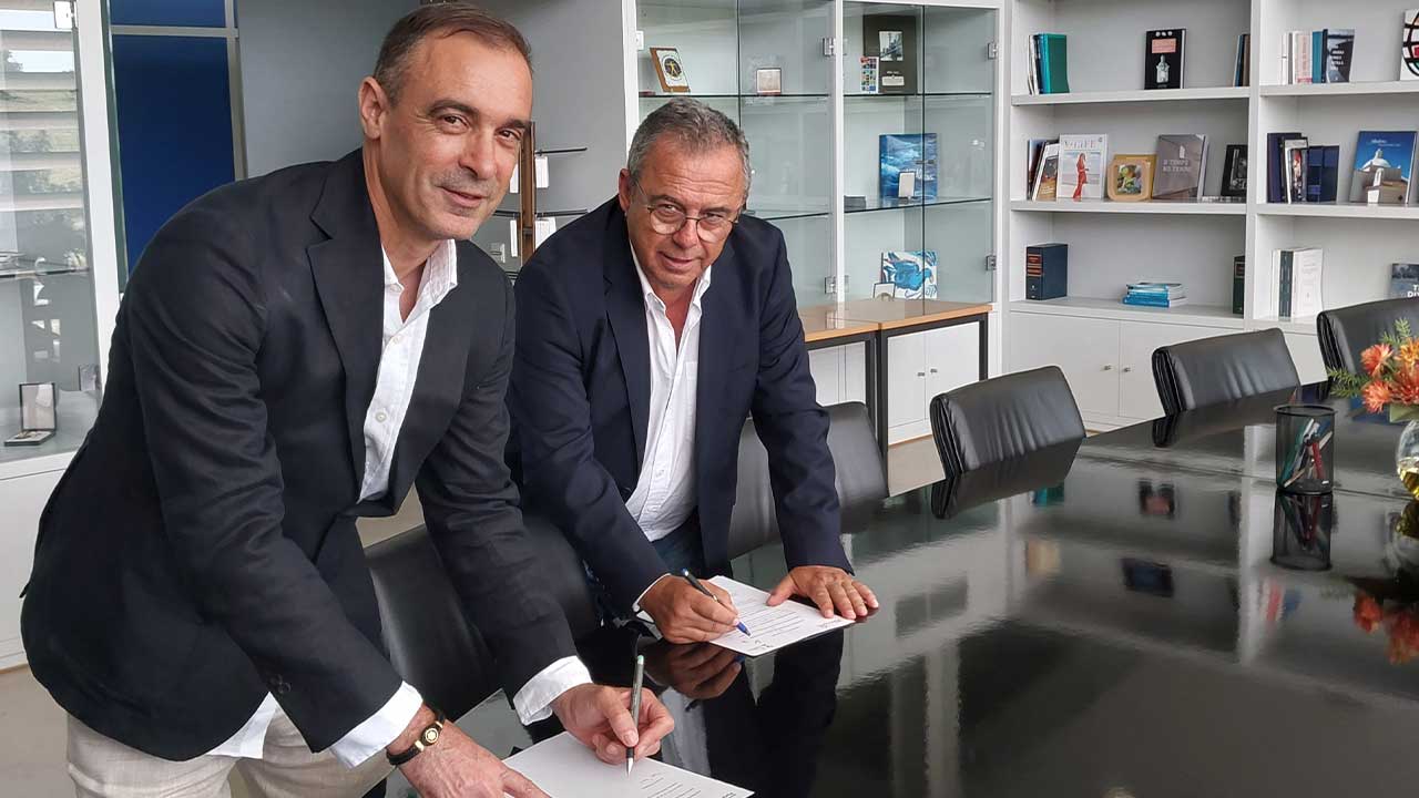 AHETA estabelece parceria com Portinsurance para reforçar seguros no setor turístico, com condições especiais para associados no Algarve.