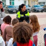 Cerca de 500 alunos do 1.º ciclo visitam a Câmara de Olhão para conhecer o funcionamento da autarquia no âmbito do Bicentenário.