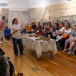Participantes de conferência europeia exploraram Olhão através do «Caminho das Lendas», num percurso imersivo pelo centro histórico.