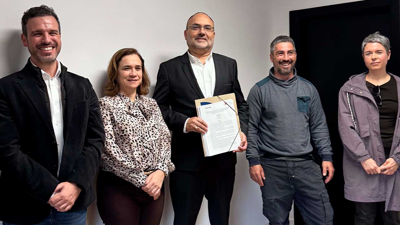 EMARP conclui acordo com sindicatos e atualiza salários, introduzindo novas regalias e medidas de conciliação que impactam diretamente os trabalhadores.