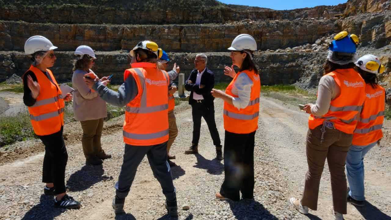 Executivo de São Brás de Alportel promove presidência aberta de abril.
