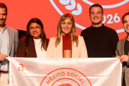 VRSA distinguido com Bandeira de Mérito Social por projeto para seniores com «Cuidar de Quem Cuidou», que apoia população idosa através de uma resposta de proximidade.