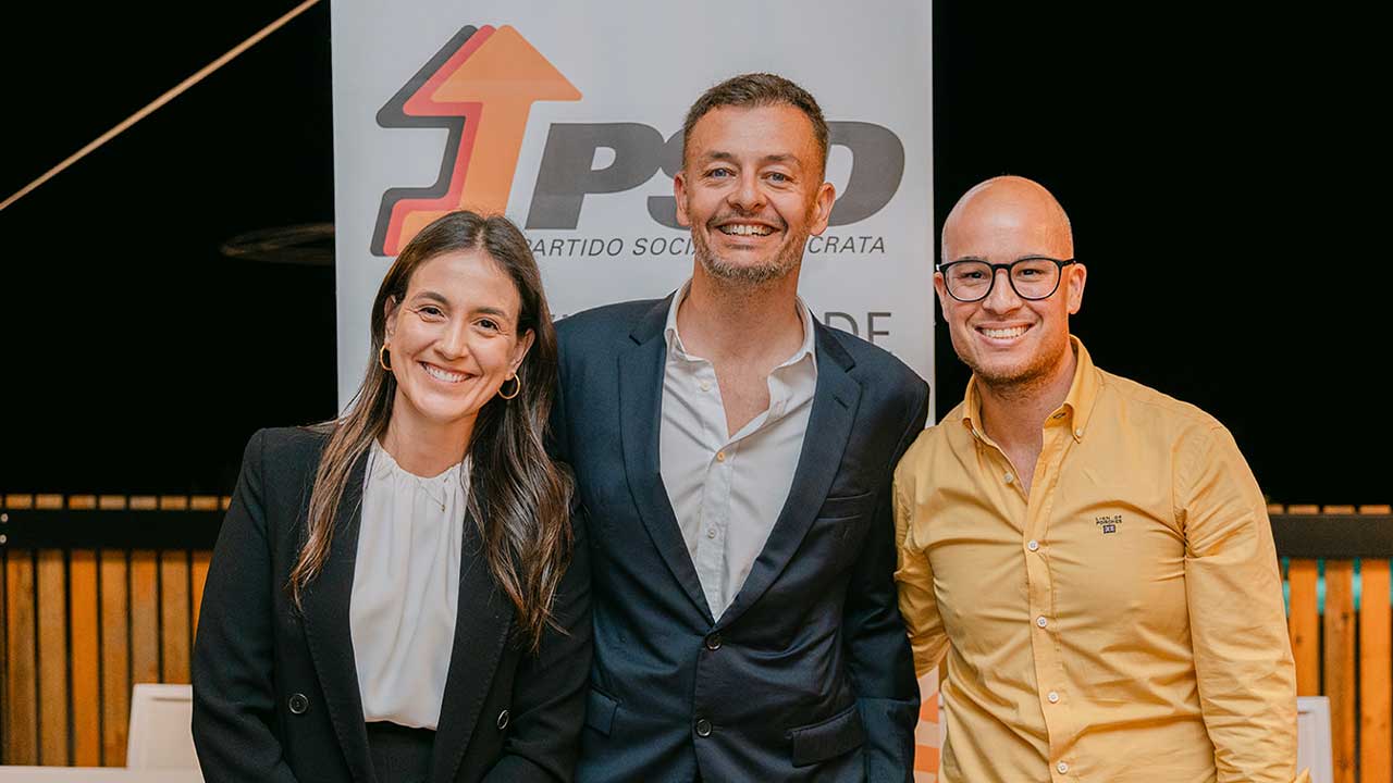 PSD de Vila Real de Santo António toma posse com nova liderança e presença de Hugo Soares, marcando o arranque de um novo ciclo político no concelho.