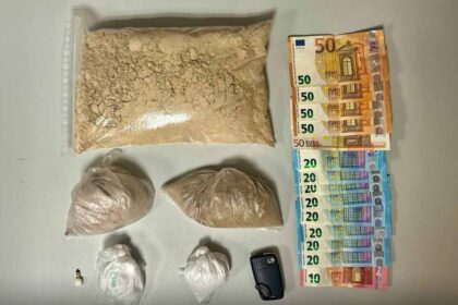 PSP apreende 3.500 doses de heroína em Lagos.