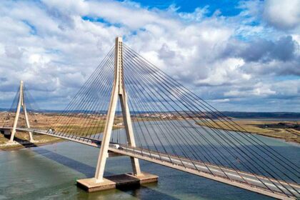Trabalhos na Ponte do Guadiana condicionam o trânsito a 14 de abril, entre as 08h00 e as 18h00, com cortes temporários de vias para manutenção.