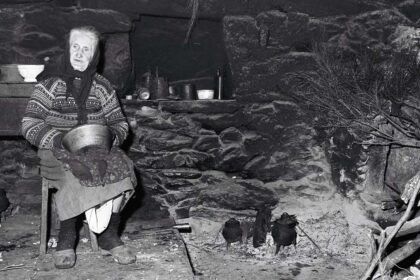 Portimão mostra fotografias do Portugal rural das décadas de 1960 a 1980, numa exposição com imagens de Marques Valentim e António Marreiros.