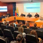 Proteção Civil do Algarve aproxima autarcas do sistema de emergência e reúne 16 presidentes de câmara para integrar eleitos no modelo regional.