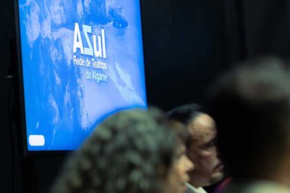 Rede AZul debate «O Sul como Palco» com quatro conversas em maio em quatro cidades do Algarve sobre artes performativas e públicos culturais.