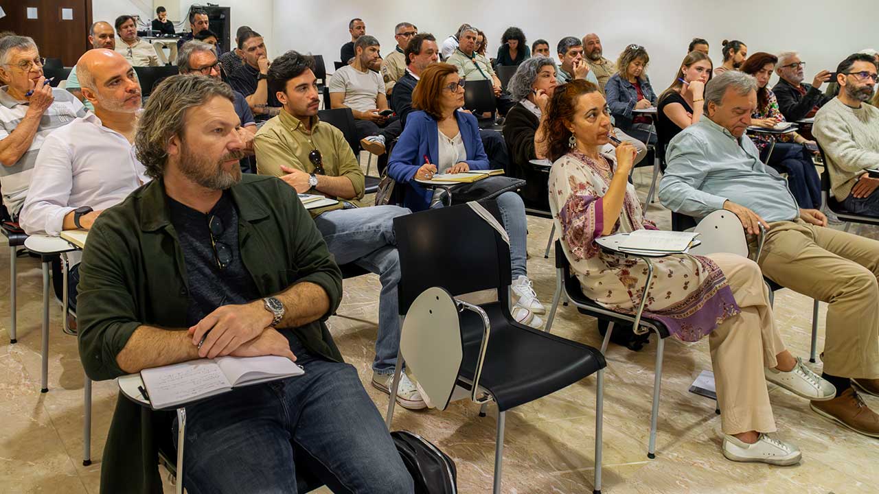 Workshop em Olhão apresentou exemplos práticos e ferramentas para aceder a financiamento europeu na área da cultura.