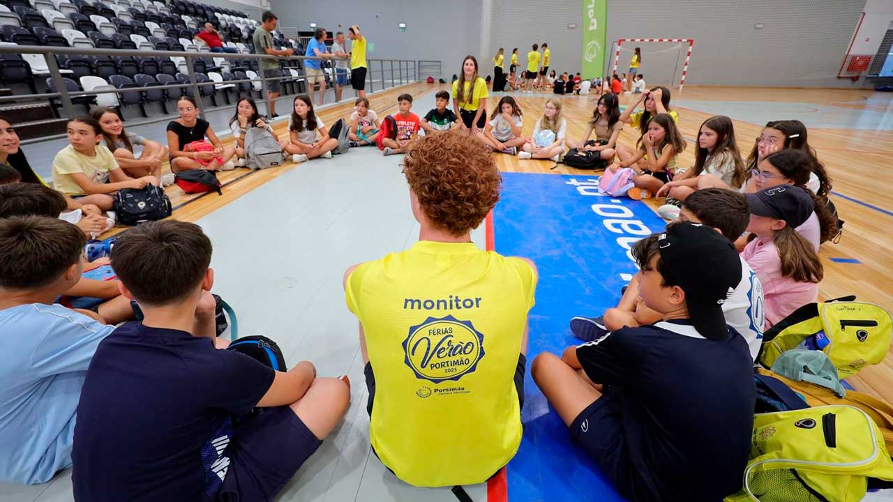 Portimão recruta jovens monitores para Férias de Verão até 22 de maio, com vagas para acompanhar atividades desportivas, culturais e ambientais