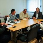 Portimão acompanha obras em Alvor e reúne com comerciantes numa visita com intervenções ao estádio, zona ribeirinha e preparação da ZAC para regular acessos.
