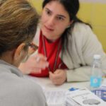 Loulé realiza 150 rastreios no Dia do Doente com AVC, com medição de pressão arterial e glicémia para avaliar risco vascular da população.