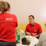 Loulé realiza 150 rastreios no Dia do Doente com AVC, com medição de pressão arterial e glicémia para avaliar risco vascular da população.