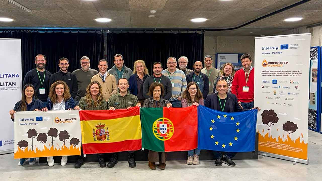 Novo projeto transfronteiriço junta entidades portuguesas e espanholas para aumentar a resiliência dos territórios aos incêndios florestais.