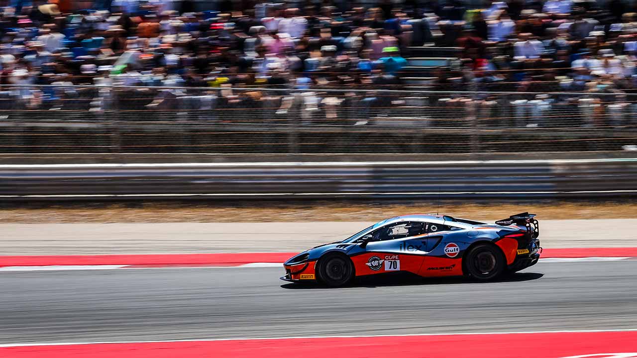 Alexandre Areia e Nuno Afonso triunfaram após corrida intensa no Algarve.