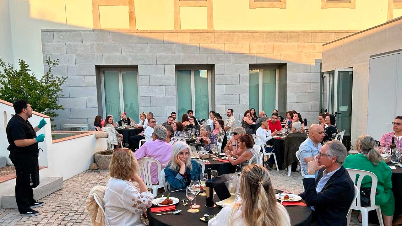 Festa do Cinema Italiano leva antestreias ao Algarve, com sessões gratuitas em Lagos e cine-jantar para 35 pessoas em Loulé.