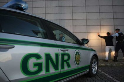 GNR apurou indícios da prática de pelo menos 23 crimes de furto em estabelecimentos comerciais de Albufeira.