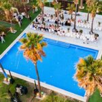 MarClub reabre na Guia com sunsets, DJ set e novo menu, numa programação de fim de tarde junto à Praia dos Salgados.
