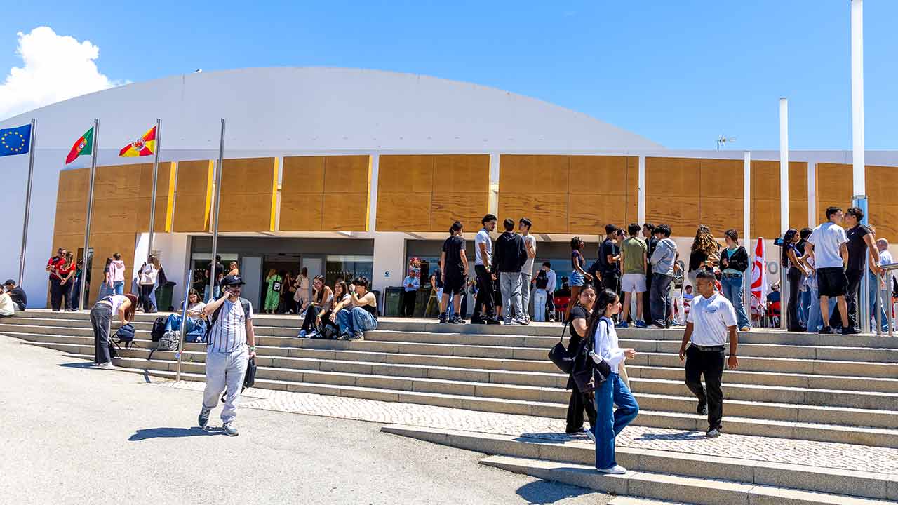 O OPTO regressou a Albufeira com 60 entidades e mais de 150 atividades dedicadas aos jovens, até sexta-feira, 15 de maio de 2026.