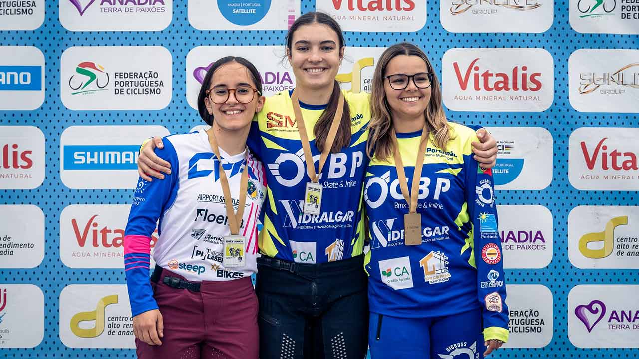 Renato da Silva e Íris Moraru venceram hoje na sexta ronda da Taça de Portugal de BMX em Sangalhos.