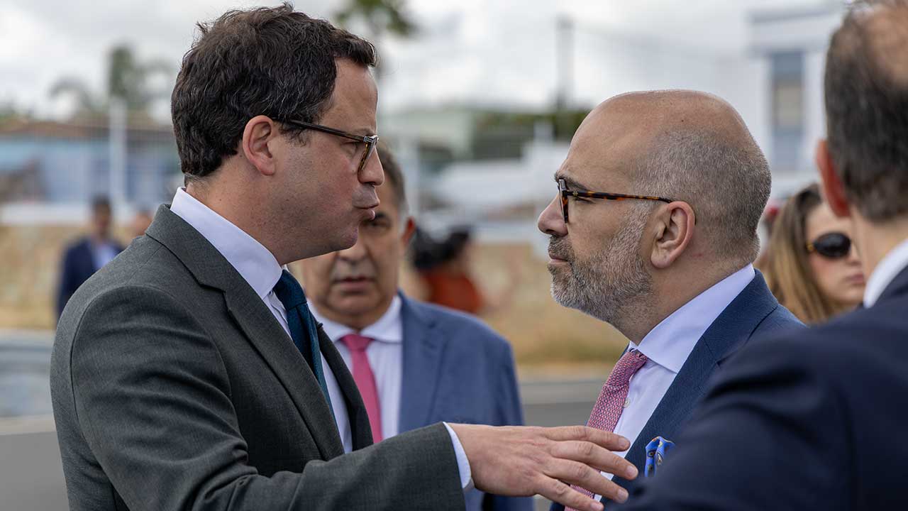 Nova Variante a Olhão, hoje inaugurada, já retira trânsito e devolve Avenida D. João VI à cidade.