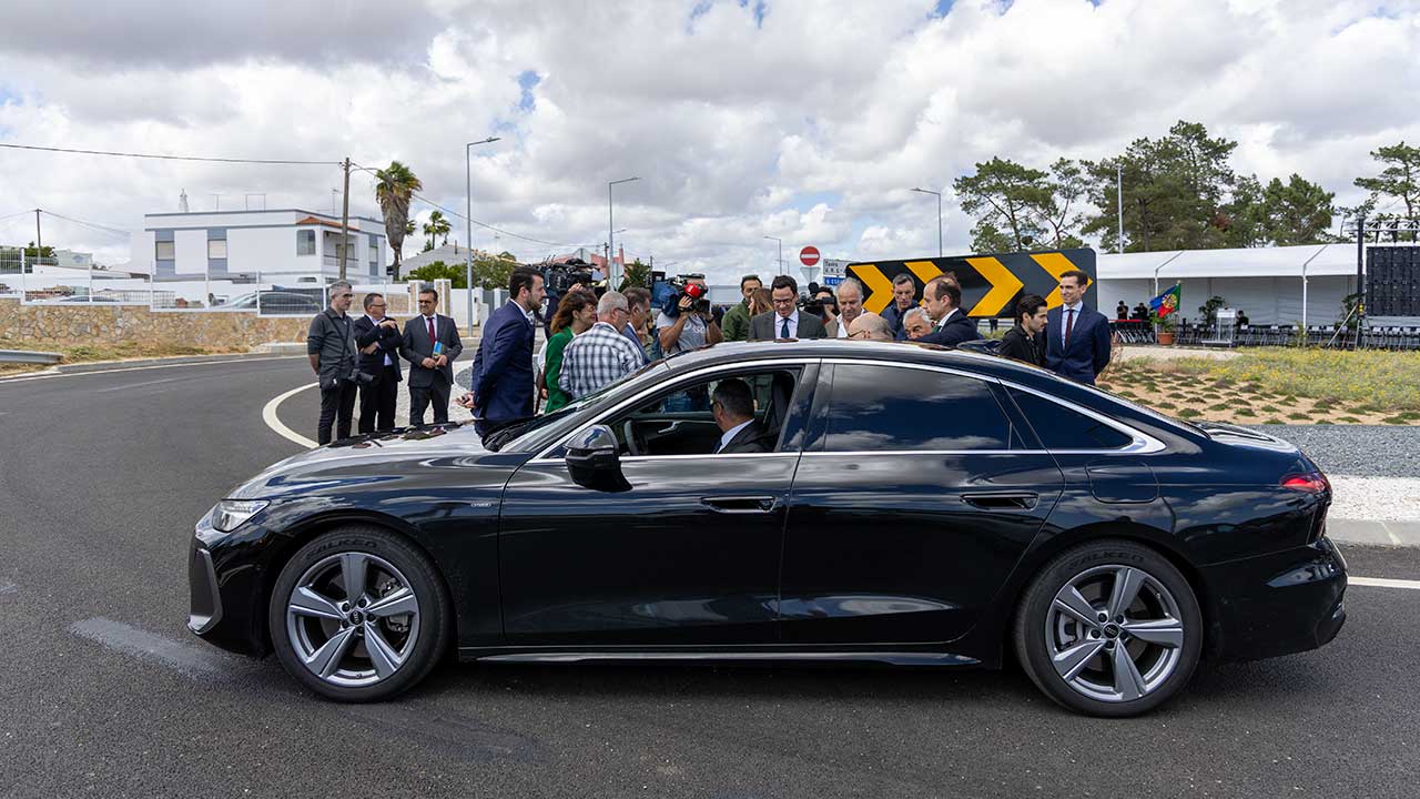 Nova Variante a Olhão, hoje inaugurada, já retira trânsito e devolve Avenida D. João VI à cidade.