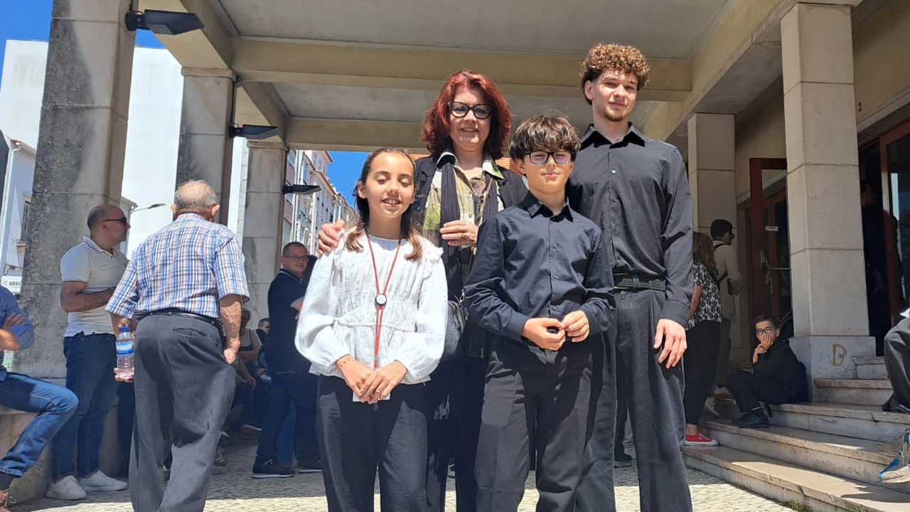 Algarve esteve representado por jovens acordeonistas em várias categorias nacionais e internacionais em Alcobaça.