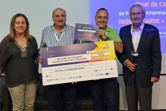 Industrial Farense vence prémio do NERA com um projeto turístico que mostra o percurso da alfarroba desde a produção até ao consumidor.