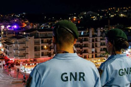 O Algarve é o distrito com mais furtos em casas este ano. Conheça os conselhos da GNR para evitar roubos.