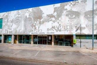 Biblioteca de Albufeira acolhe duas apresentações literárias de Inês Ramos e Luzia Avellar Liron.