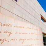 Biblioteca de Faro abre espaço à criatividade com clubes de leitura, escrita criativa e edição independente durante junho.