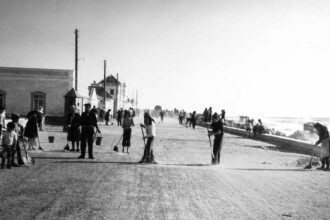 Cabanas de Tavira recebe visita guiada sobre memória coletiva, modos de habitar e arquitetura vernacular, no âmbito da exposição sobre o SAAL.