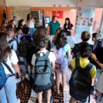 Combate ao Desperdício Alimentar chega às escolas de Portimão com ações práticas sobre compostagem e aproveitamento de alimentos.