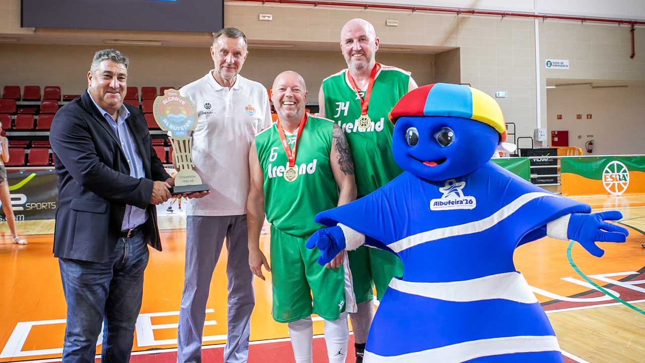 ESBA Maxibasket trouxe cerca de 230 atletas veteranos a Albufeira e reforçou a ligação entre desporto e turismo.