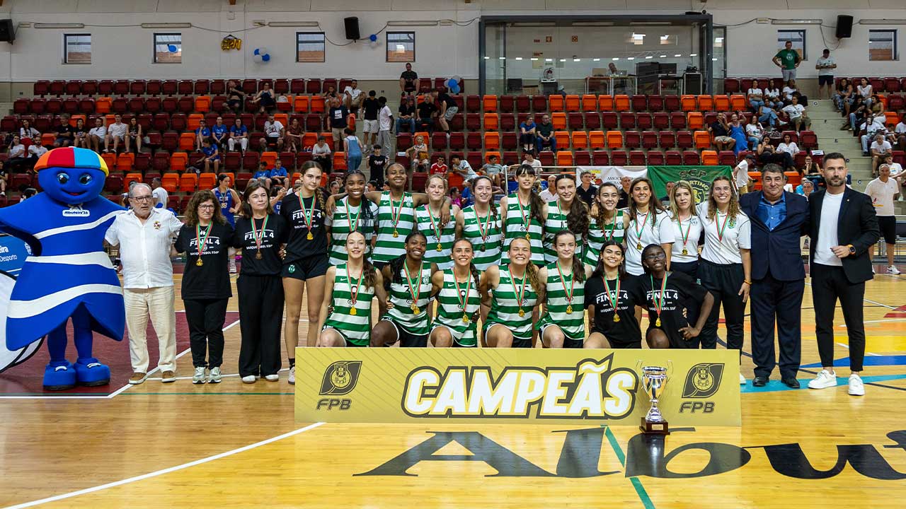 FC Barreirense e Sporting CP encerraram as fases finais de basquetebol com os títulos nacionais em Albufeira.