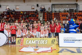 FC Barreirense e Sporting CP encerraram as fases finais de basquetebol com os títulos nacionais em Albufeira.