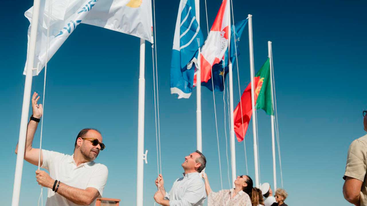 Praias de Faro recebem Bandeira Azul, Qualidade de Ouro e Zero Poluição para a época balnear.