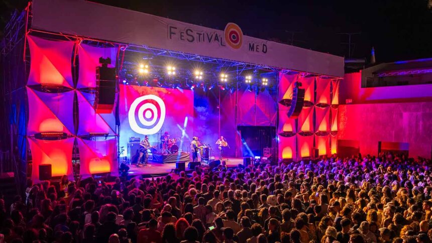 Bonga e Arnaldo Antunes lideraram uma terceira noite memorável do Festival MED, que contou ainda com Los Van Van, Orchestra Baobab e Fidju Kitxora.